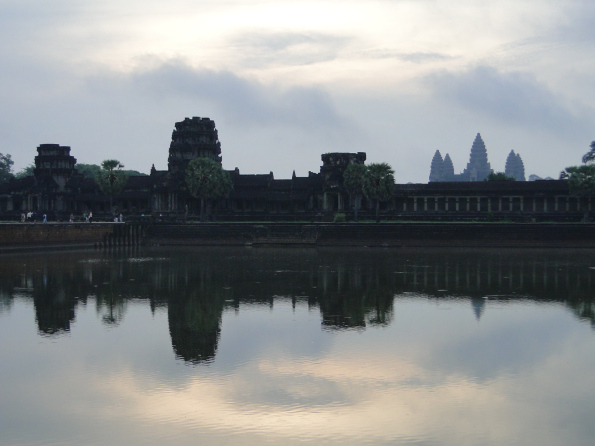 5 sol nascendo em angkor wat 2