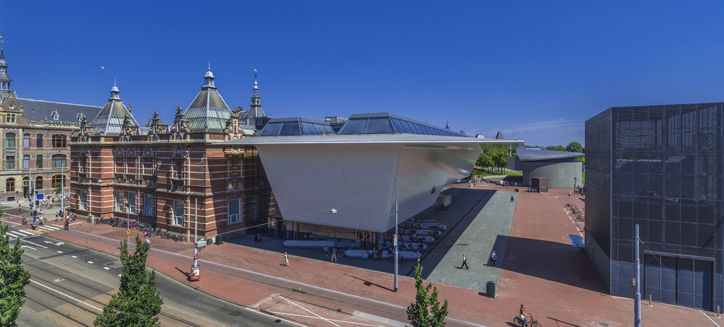 JAU_Stedelijk-Museum-Amsterdam-by-Benthem-Crouwel-Architects-stage