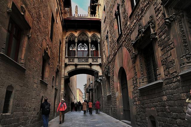 El Gótic/ Crédito foto: http://www.travellersadventures.com/barri-gotic-an-old-city-of-barcelona/