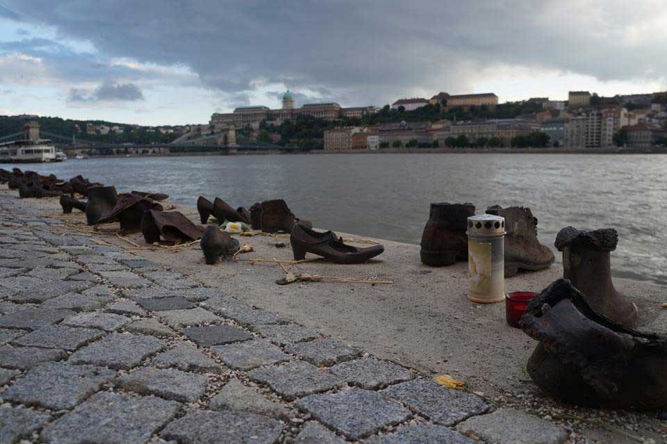 shoes-on-the-danube-2