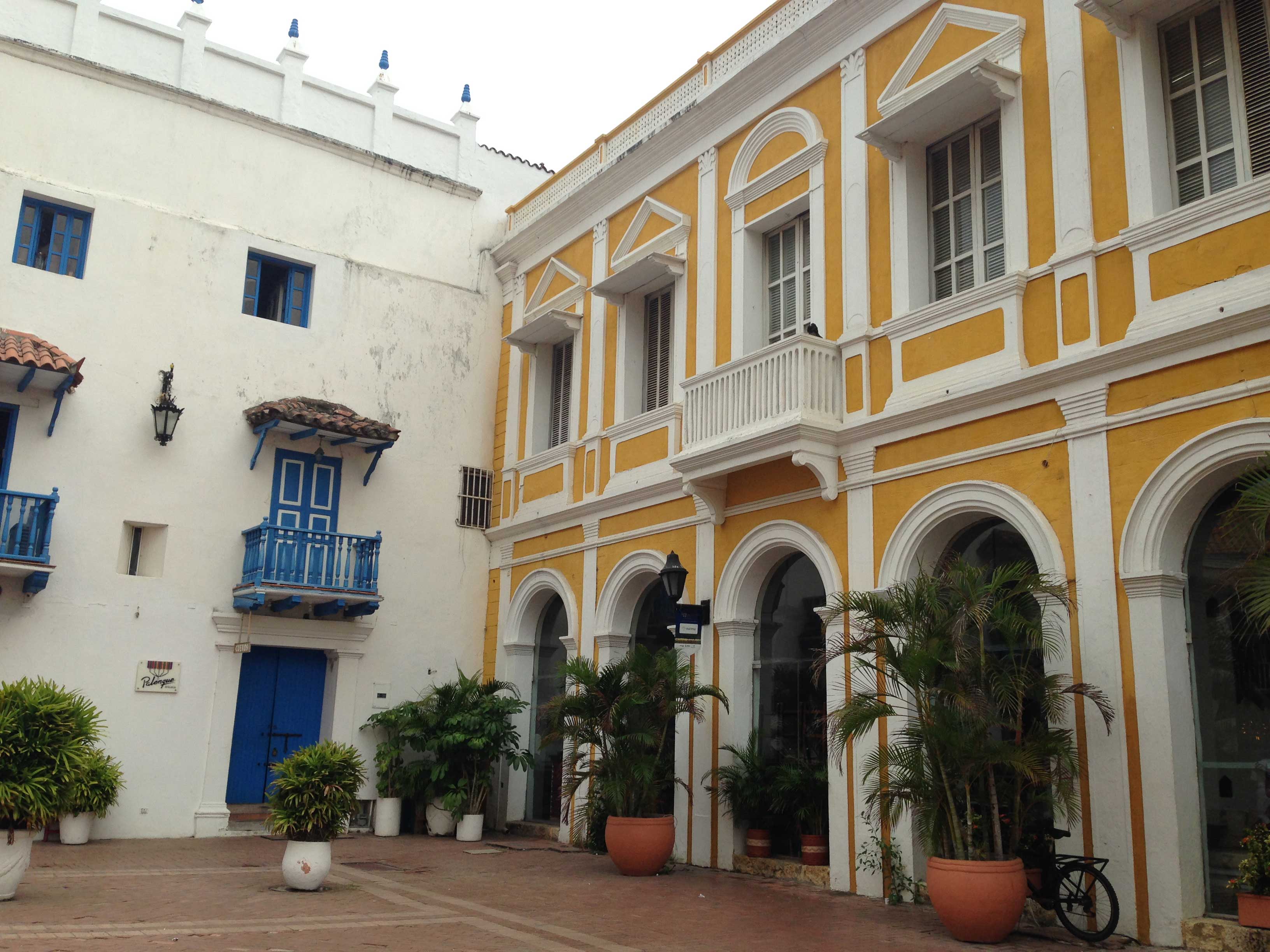 Arquitetura colonial pode ser vista em toda a cidade