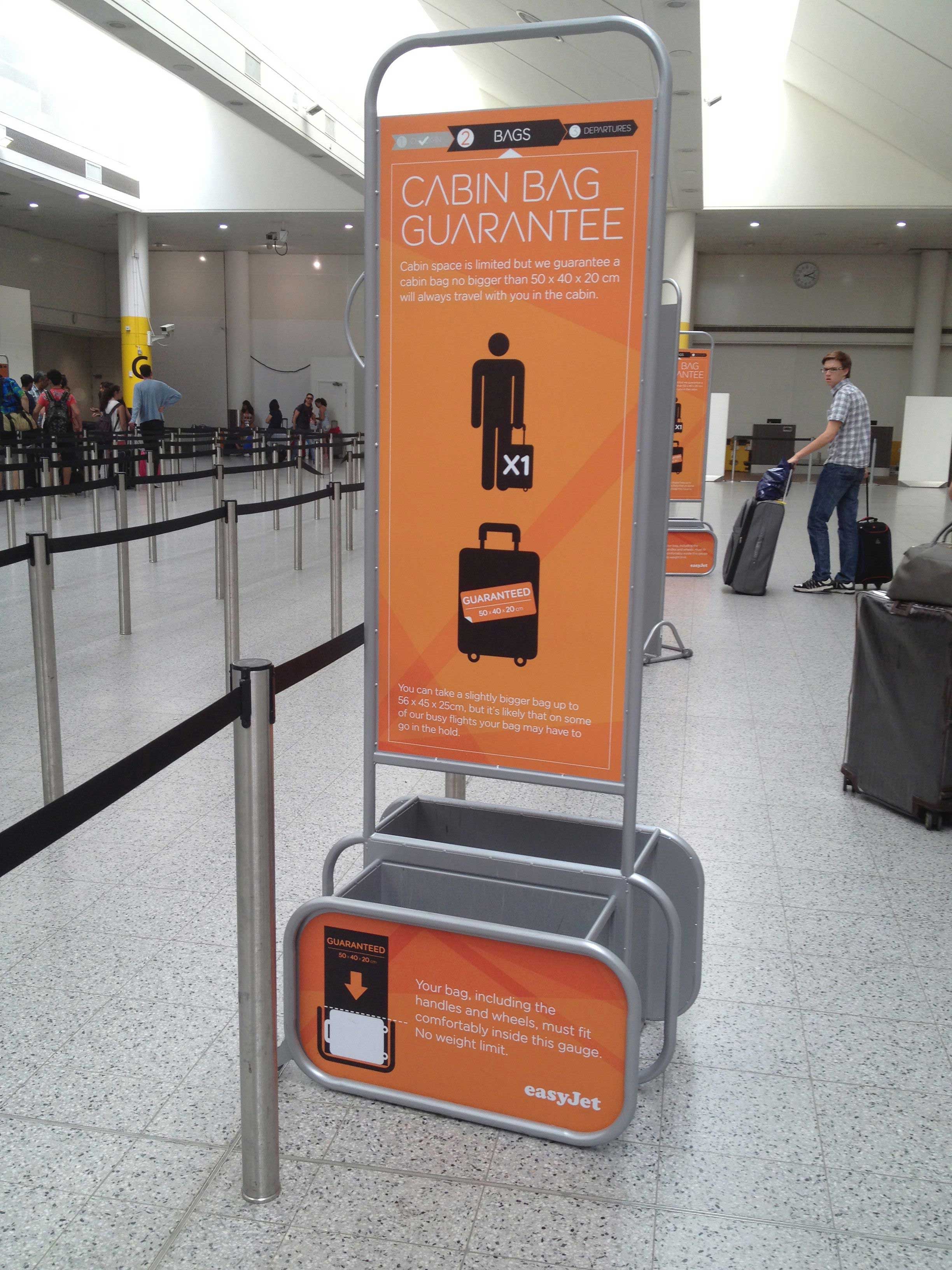 Tamanho de bagagens da EasyJet/ Crédito foto: http://heathrow-airport-our-guide.com/news/easyjet-hand-luggage-allowances-changed/