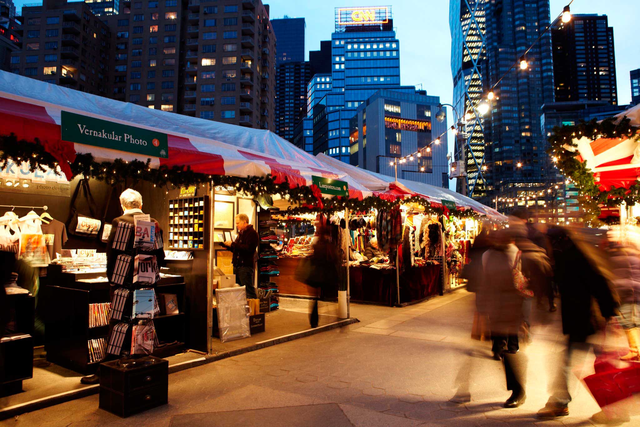 Columbus Circle/ Crédito foto: https://www.timeout.com/newyork/shopping/columbus-circle-holiday-market-closed