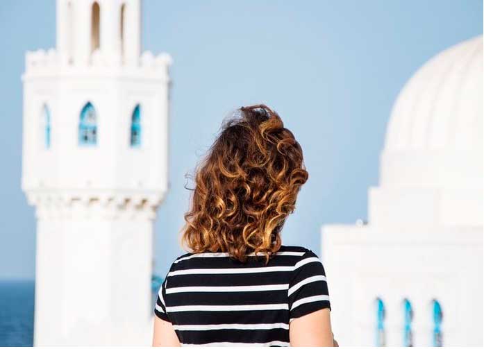 Crédito foto: https://www.jetsetter.com/photos/mykonos-town/07Qb-Eot/beauty-blue-dress-fashion